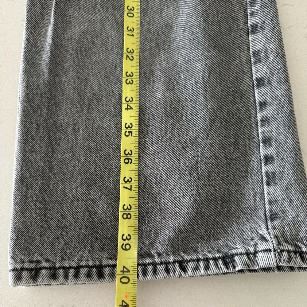 Levi's women’s Black and Gray superlow Jeans - Picture 6 of 10